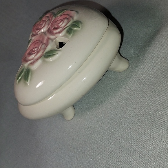 Vintage Heart Shape Trinket Boxes Ceramic With Floral Design - Picture 6 of 10